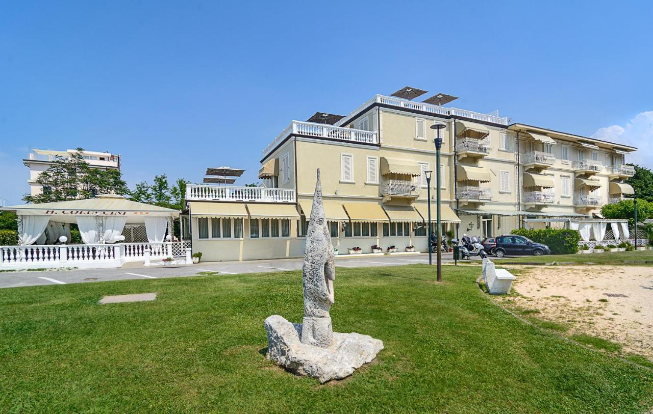 Hotel Coluccini Марина-ди-Пьетрасанта Экстерьер фото