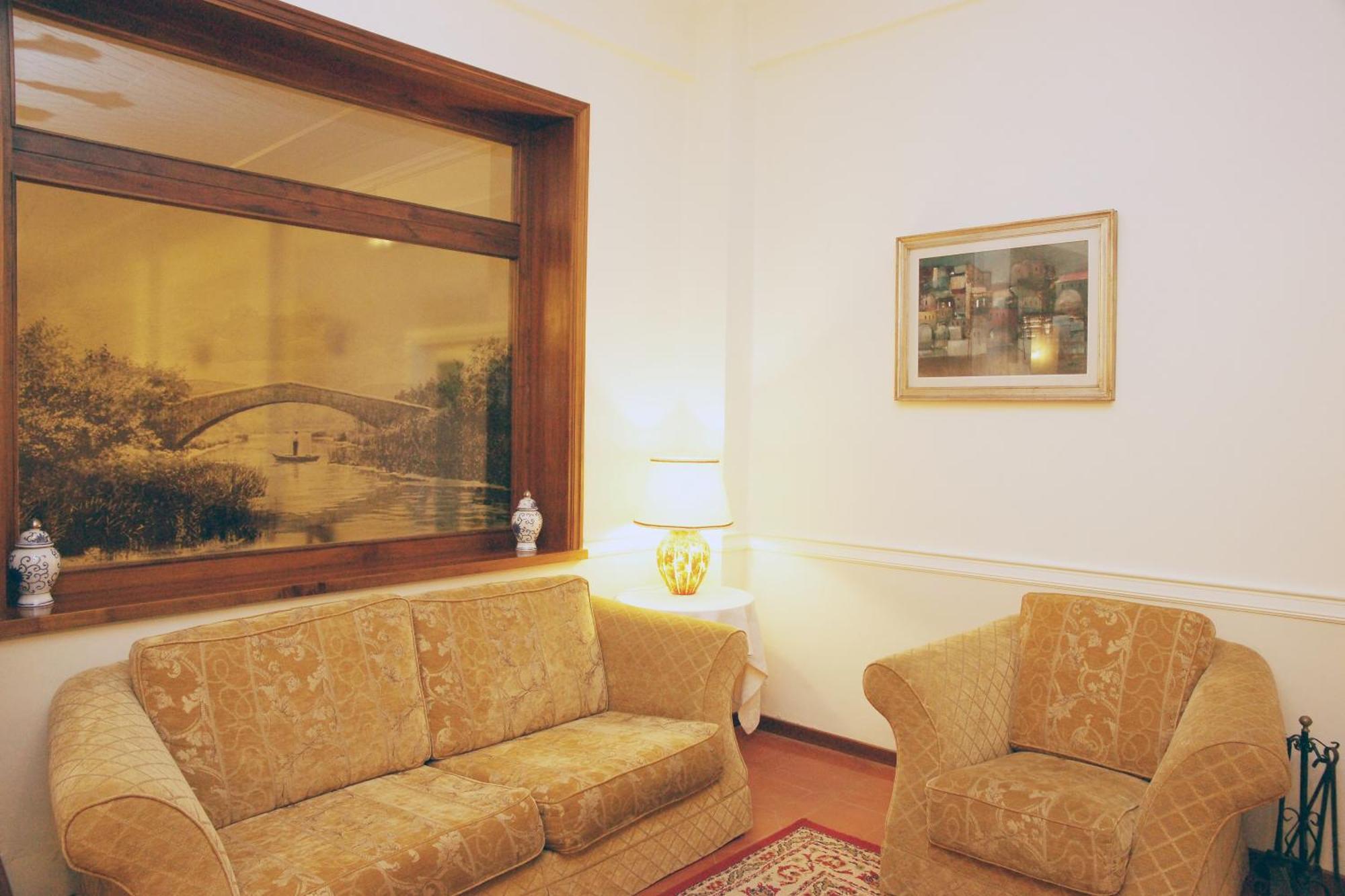 Hotel Coluccini Марина-ди-Пьетрасанта Экстерьер фото