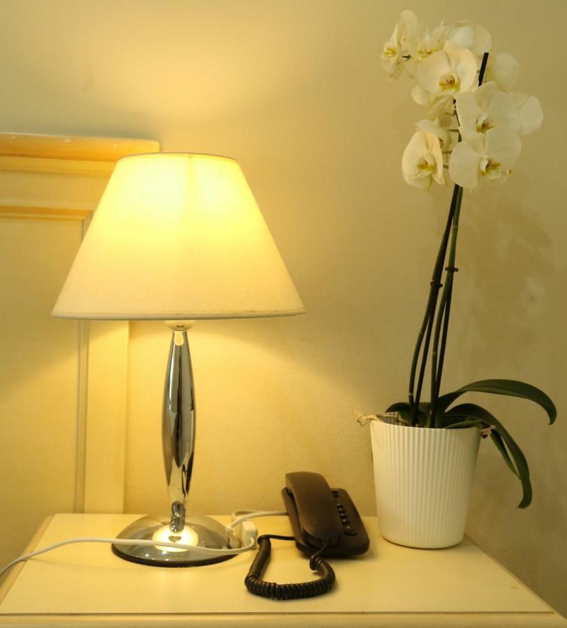Hotel Coluccini Марина-ди-Пьетрасанта Экстерьер фото